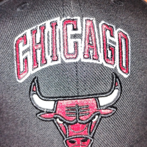 NBA Chicago Bulls front logo loaded brim  cap. - Picture 2 of 11